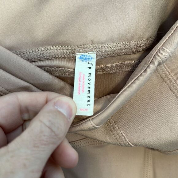 FP Movement High Rise Leggings - Size Medium - Picture 5 of 9